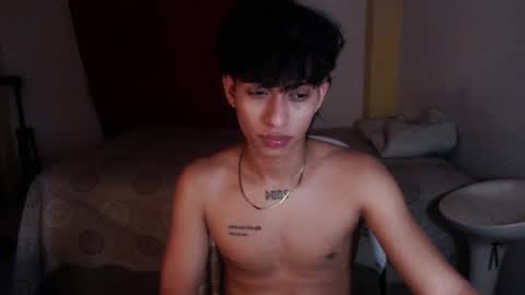 Snapshot of niklaus_wolf chatting on 11.20.25 niklaus_wolf online show from 11.20.25