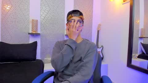    online show from 01.03.25