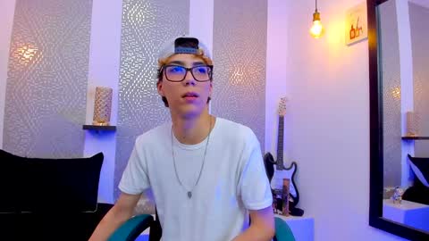    online show from 01.07.25