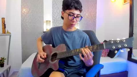    online show from 02.10.25