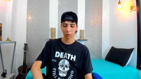    online show from 03.05.25