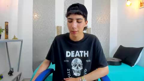    online show from 03.05.25