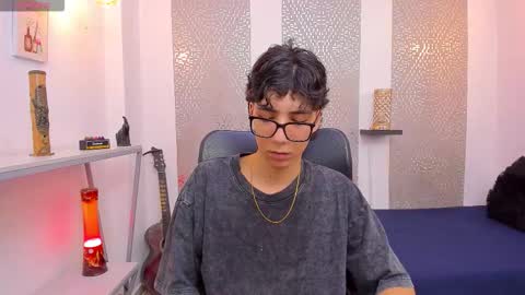    online show from 10.01.25