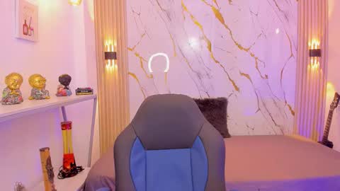    online show from 03.08.26