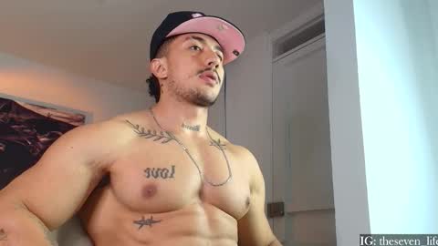 Snapshot of nikolaylisin chatting on 10.06.25 Niko online show from 10.06.25