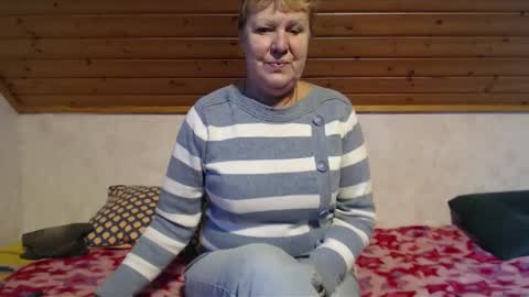 Nikole1 online show from 12.20.25