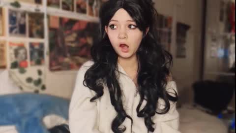 nikoli_naw online show from 10.19.25