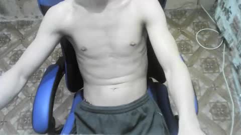 Snapshot of nikolos22 chatting on 11.18.25 nikolos22 online show from 11.18.25