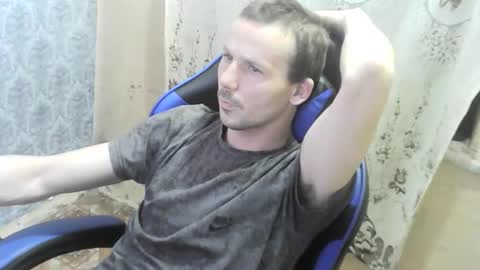 Snapshot of nikolos22 chatting on 11.28.25 nikolos22 online show from 11.28.25