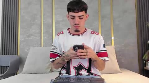 Niko Stone online show from 01.06.26