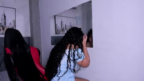 Snapshot of niky_lulo chatting on 11.12.25 Niky online show from 11.12.25