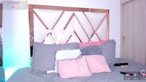 niky_vega1 online show from 06.17.26