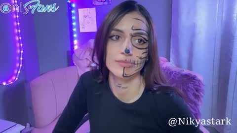 Niky A Stark online show from 10.22.25