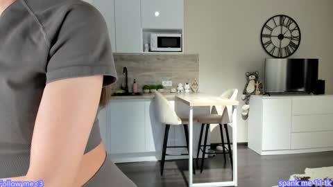 Bella online show from 01.29.25