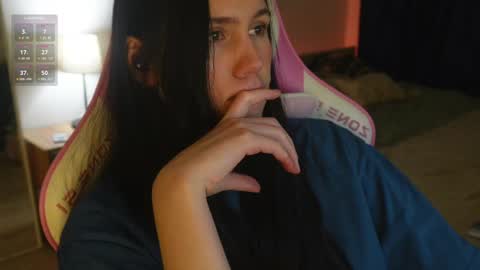 Jennet online show from 02.17.25