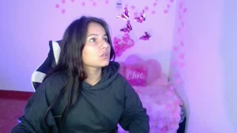 nina__666 online show from 12.17.25