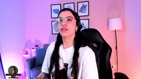 Nina online show from 09.13.25