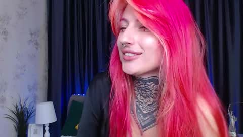 Snapshot of nina_b1um chatting on 10.02.25 Nina online show from 10.02.25