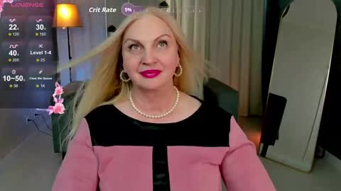 Nina online show from 09.10.25