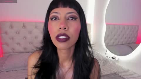 Nina Fox  online show from 11.13.25