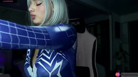 Snapshot of nina_mon chatting on 03.08.25 Angie online show from 03.08.25