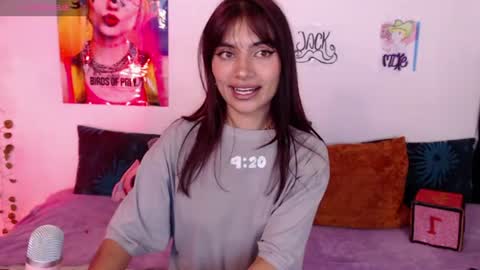 Snapshot of nina_paige chatting on 06.08.26 nina online show from 06.08.26