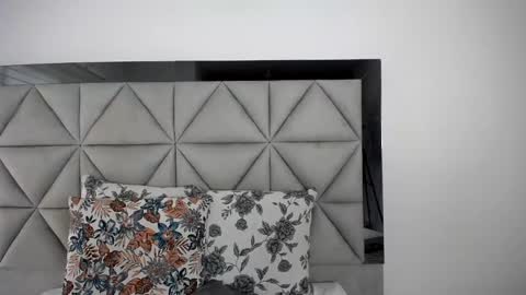  Nina  online show from 12.31.24