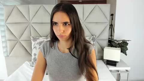  Nina  online show from 09.09.25