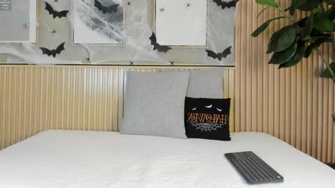 NINA online show from 10.23.25