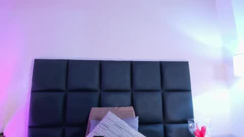 Snapshot of ninacavallli chatting on 09.24.25 Nina online show from 09.24.25