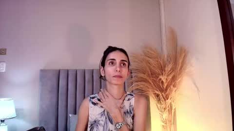 Snapshot of ninacavallli chatting on 10.18.25 Nina online show from 10.18.25