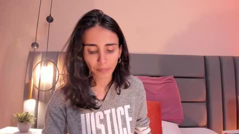 Snapshot of ninacavallli chatting on 11.05.25 Nina online show from 11.05.25