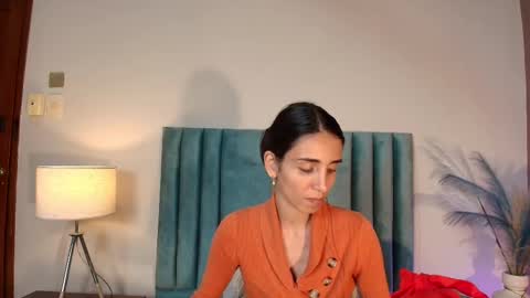 Snapshot of ninacavallli chatting on 11.06.25 Nina online show from 11.06.25