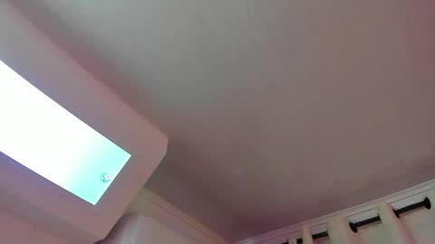 Nina  online show from 04.21.26