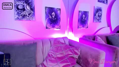  Heyyy guys Im Ninas crazy  online show from 12.04.24