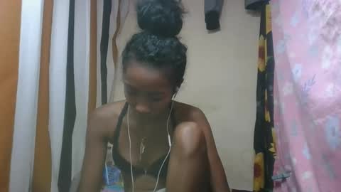 ninaeaa online show from 12.19.25