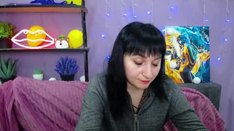 ninaflawlees online show from 01.25.25