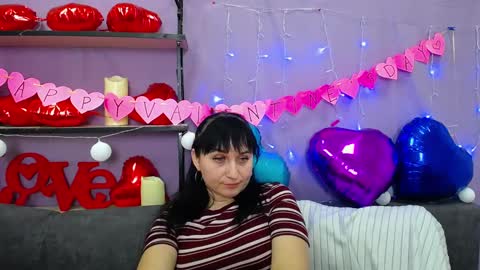 ninaflawlees online show from 02.10.25