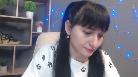 ninaflawlees online show from 11.21.25