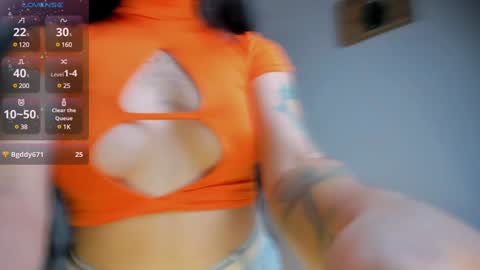 Snapshot of ninamonroee chatting on 12.10.24 ninamonroee online show from 12.10.24