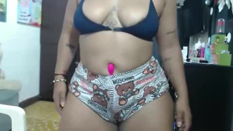 Ninapalmer online show from 04.19.26