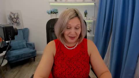 ninastarle online show from 11.20.25