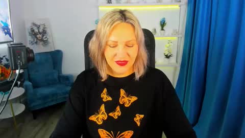 ninastarle online show from 11.27.25