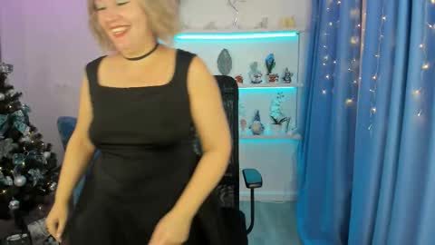 ninastarle online show from 12.21.25