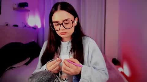 ninavolkov online show from 10.16.25