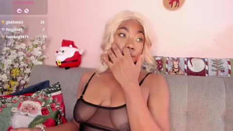 Snapshot of nini_martinii chatting on 12.10.24 NINI online show from 12.10.24