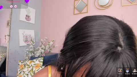 Snapshot of nini_martinii chatting on 01.15.25 NINI online show from 01.15.25