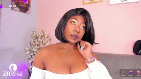 Snapshot of nini_martinii chatting on 09.18.25 NINI online show from 09.18.25