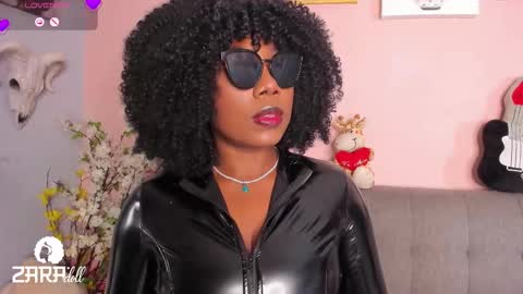 Snapshot of nini_martinii chatting on 02.11.26 NINI online show from 02.11.26