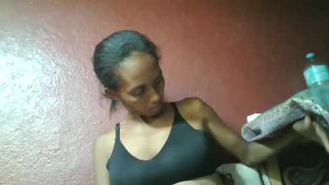 ninie246746 online show from 01.31.25